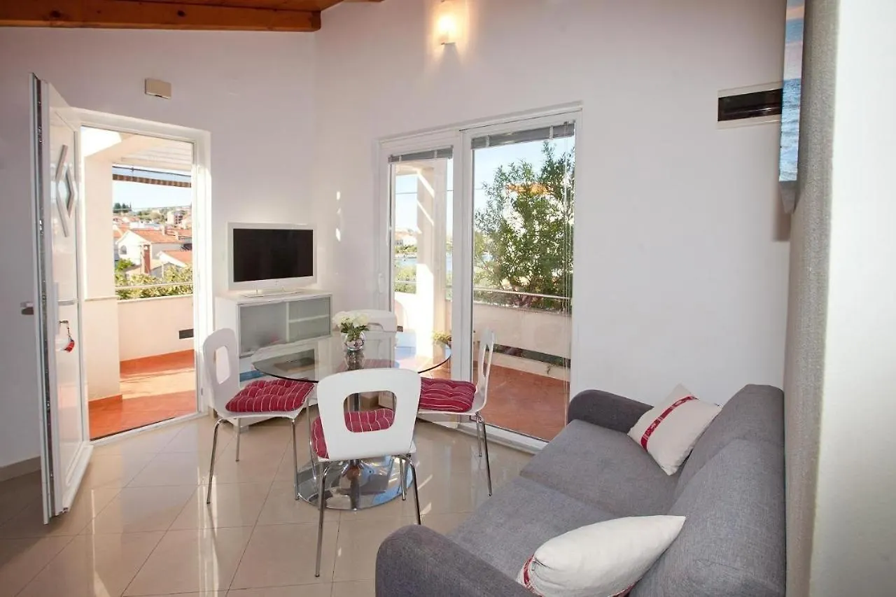 Family Friendly Apartments With A Swimming Pool Preko, Ugljan - 20390